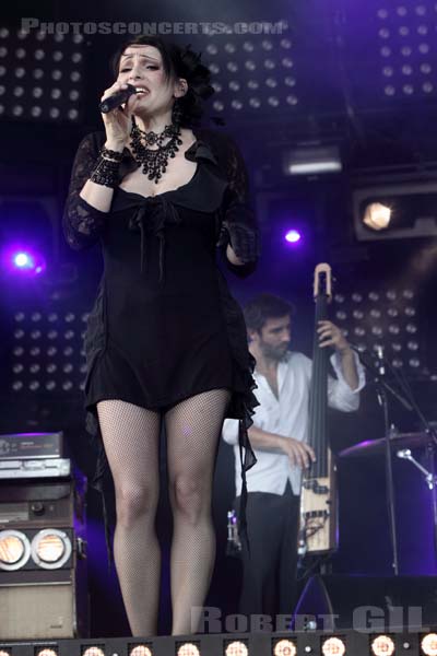 CARAVAN PALACE - 2010-09-11 - LA COURNEUVE - Parc Departemental - Grande Scene - 